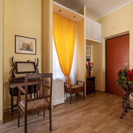 Elegante Appartamento Centrale Róma Kültér fotó