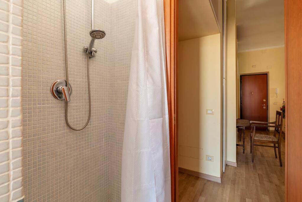 Elegante Appartamento Centrale Róma Kültér fotó