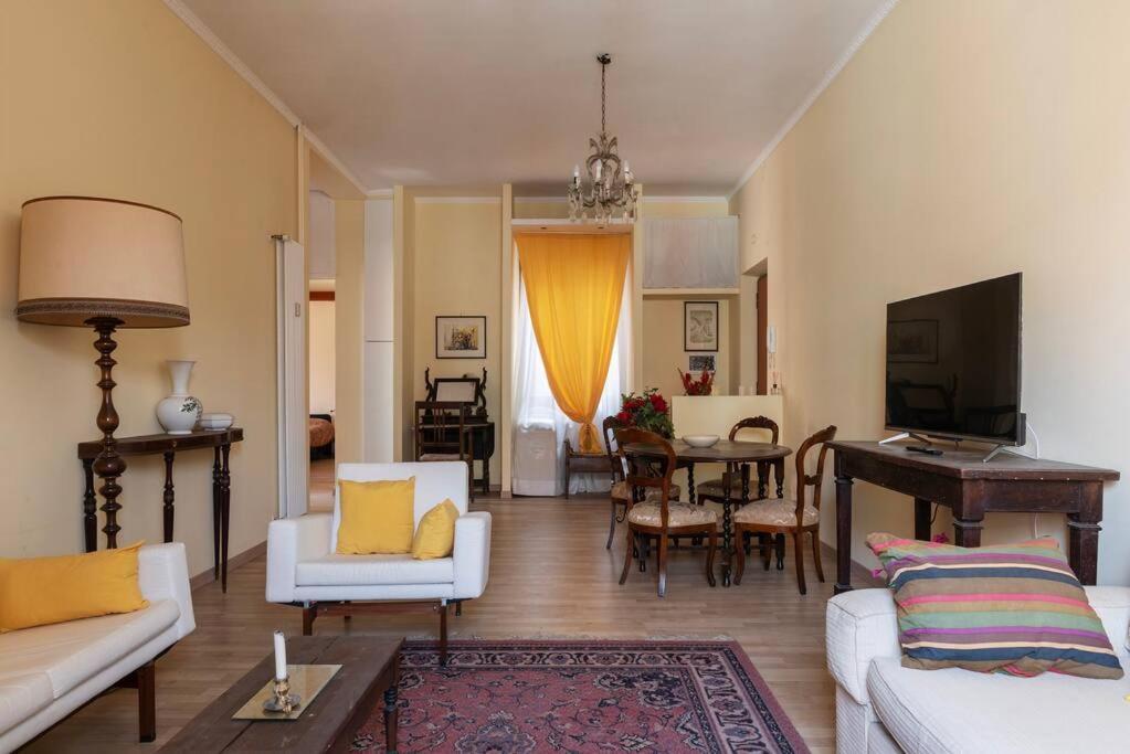 Elegante Appartamento Centrale Róma Kültér fotó